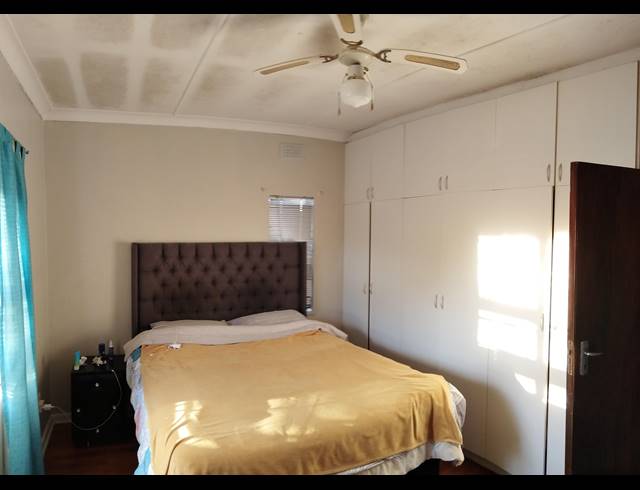 3 BEDROOM HOUSE FOR SALE IN VAN RIEBEECK HOOGTE